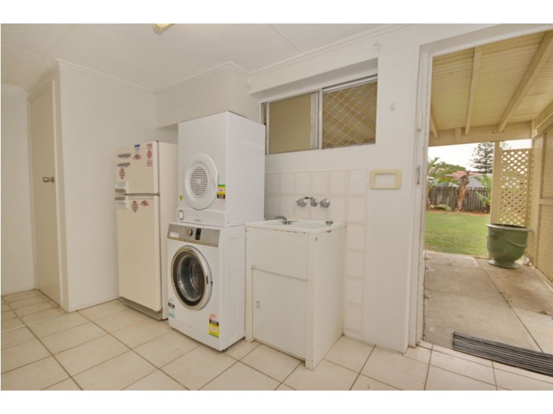 14 Winston Street, Wynnum West QLD 4178