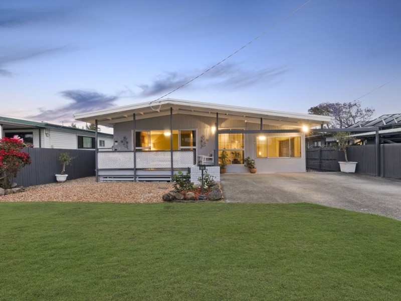 35 Twenty-third Ave, Brighton QLD 4017