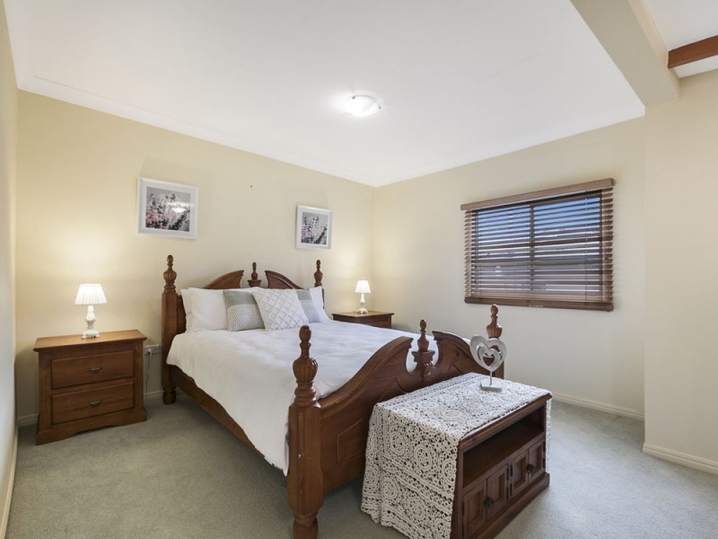 35 Twenty-third Ave, Brighton QLD 4017