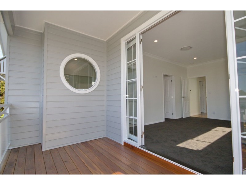 15 Earl Parade, Manly QLD 4179