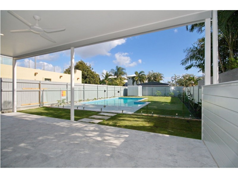15 Earl Parade, Manly QLD 4179