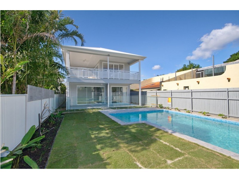 15 Earl Parade, Manly QLD 4179