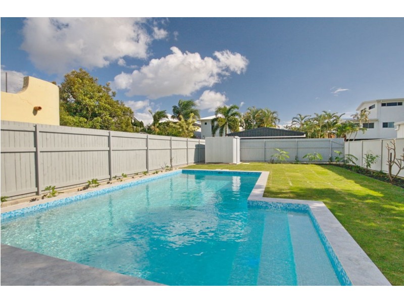 15 Earl Parade, Manly QLD 4179