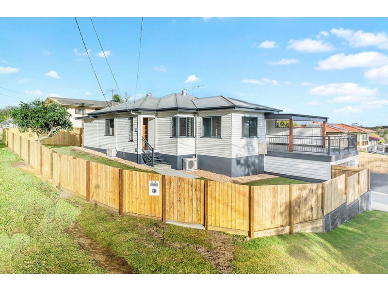 58 Roseneath Pde, Wynnum West QLD 4178