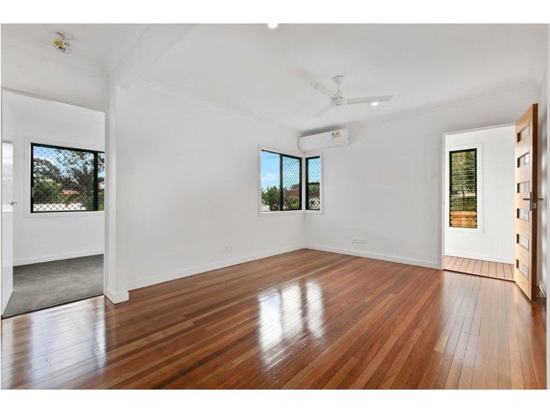 58 Roseneath Pde, Wynnum West QLD 4178