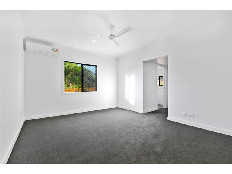 58 Roseneath Pde, Wynnum West QLD 4178