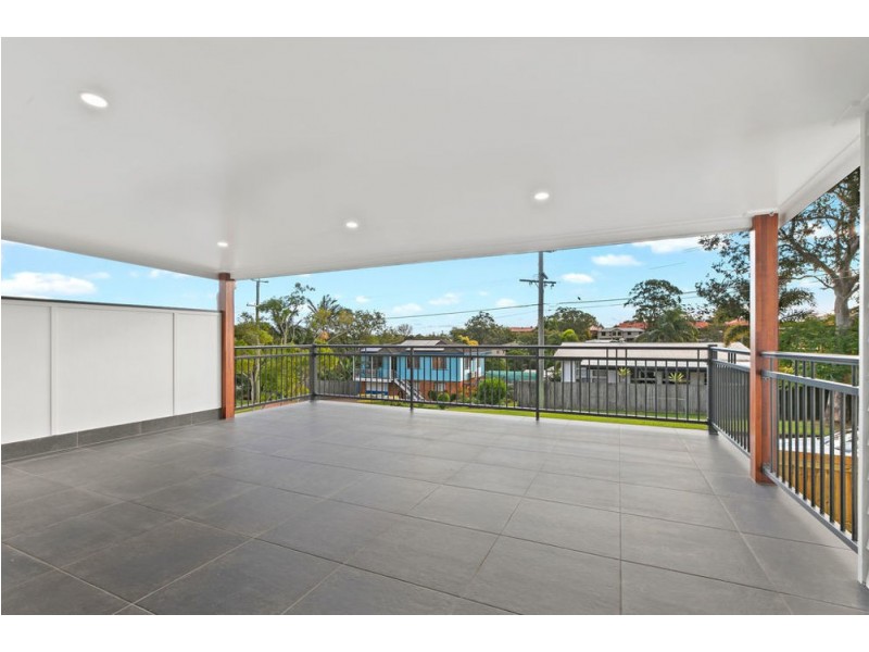 58 Roseneath Pde, Wynnum West QLD 4178