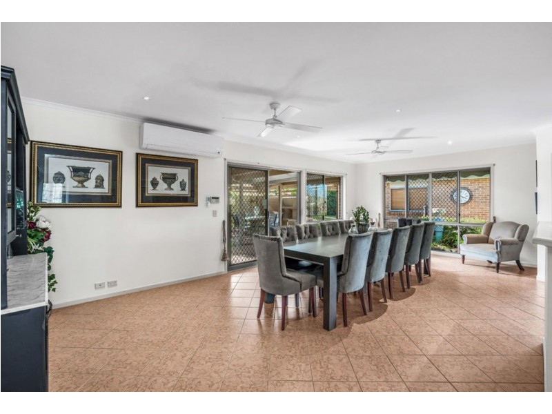 2 Montgomery Drive, Wellington Point QLD 4160