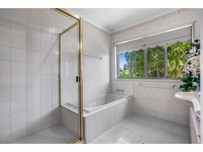 2 Montgomery Drive, Wellington Point QLD 4160