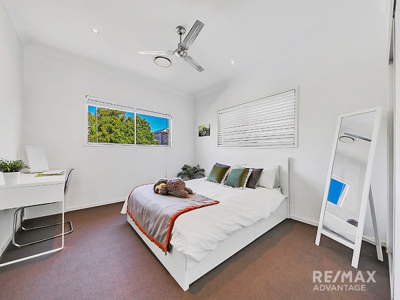 8 Shepherd Street, Wynnum QLD 4178