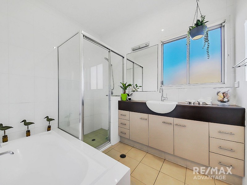 8 Shepherd Street, Wynnum QLD 4178