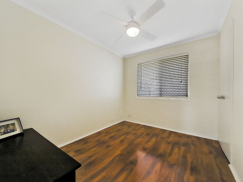 16 Magdalene Street, Wynnum West QLD 4178
