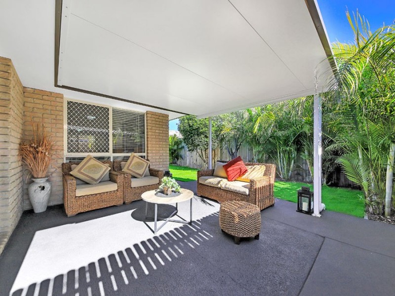 16 Magdalene Street, Wynnum West QLD 4178