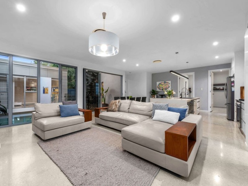 9 Foxwood Circuit, Wakerley QLD 4154