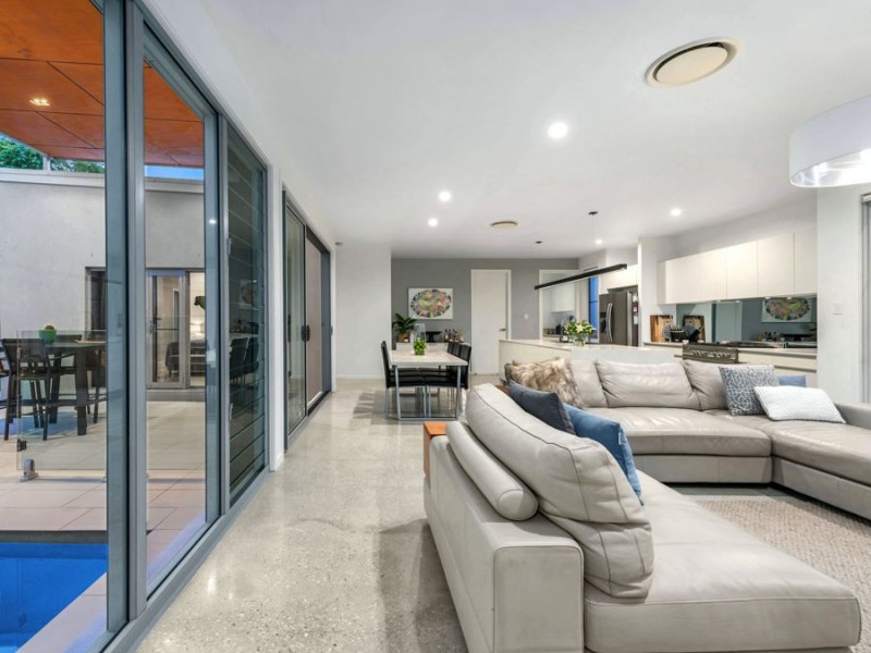 9 Foxwood Circuit, Wakerley QLD 4154