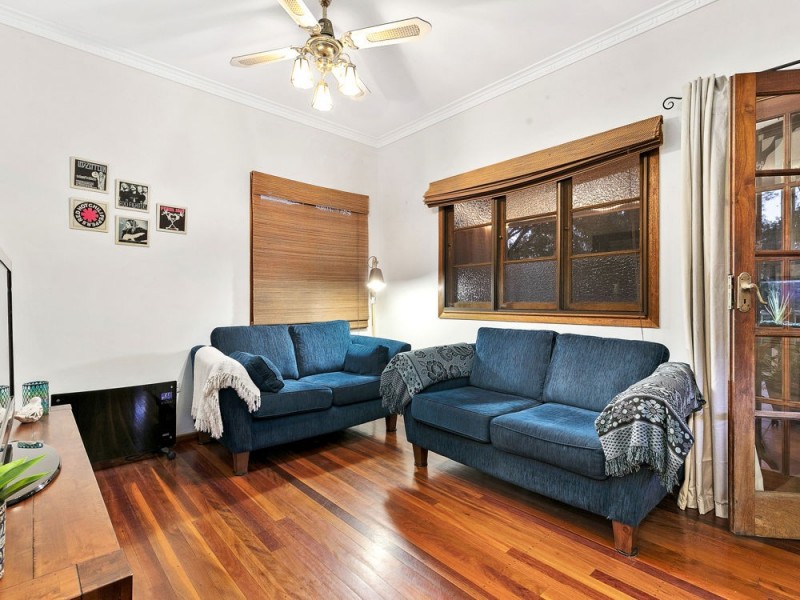 32 Bernays Road, Wynnum West QLD 4178