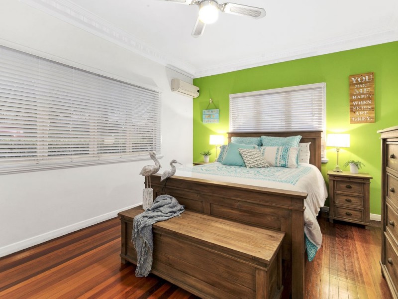 32 Bernays Road, Wynnum West QLD 4178