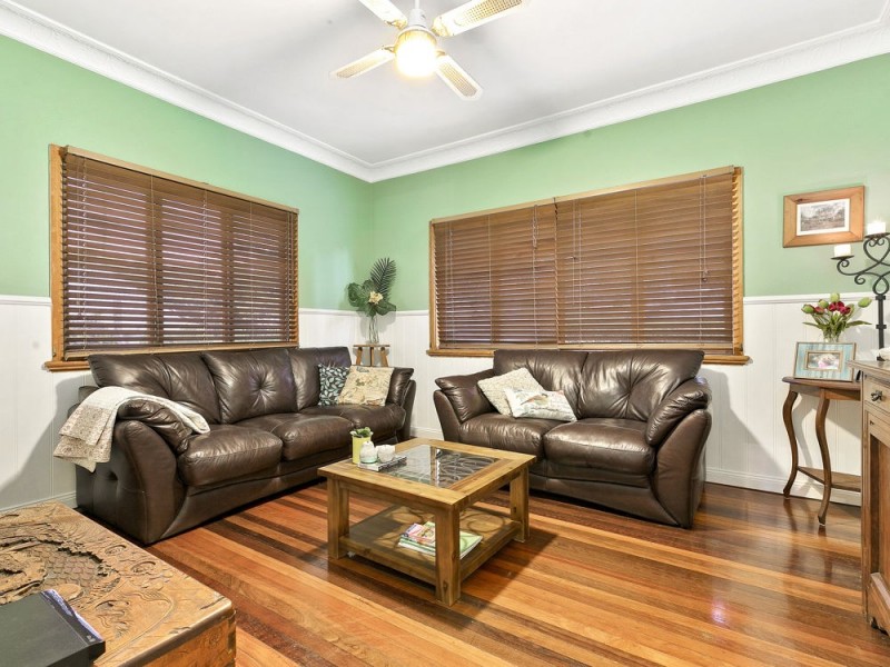 32 Bernays Road, Wynnum West QLD 4178