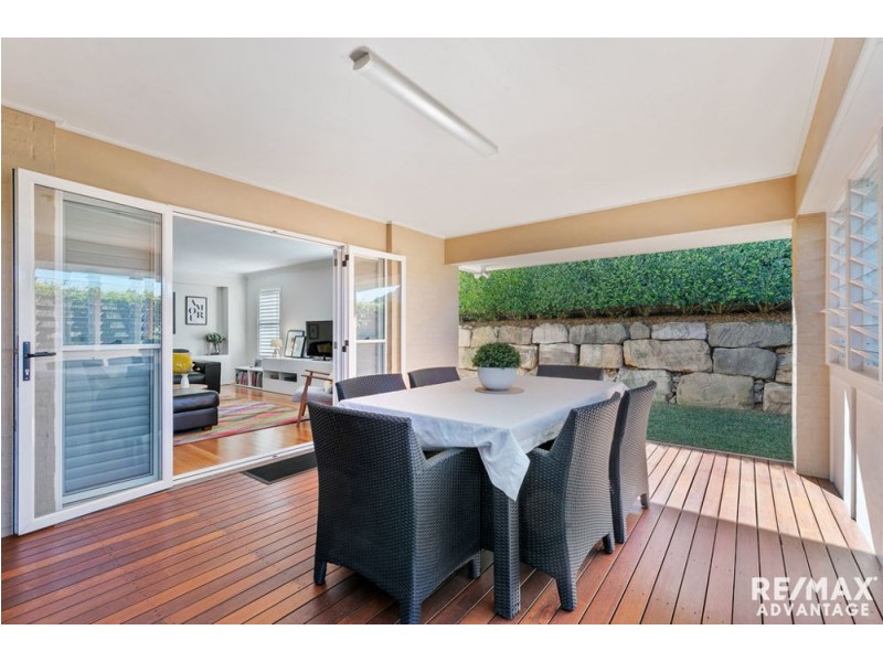 16 Nursery Place, Wakerley QLD 4154