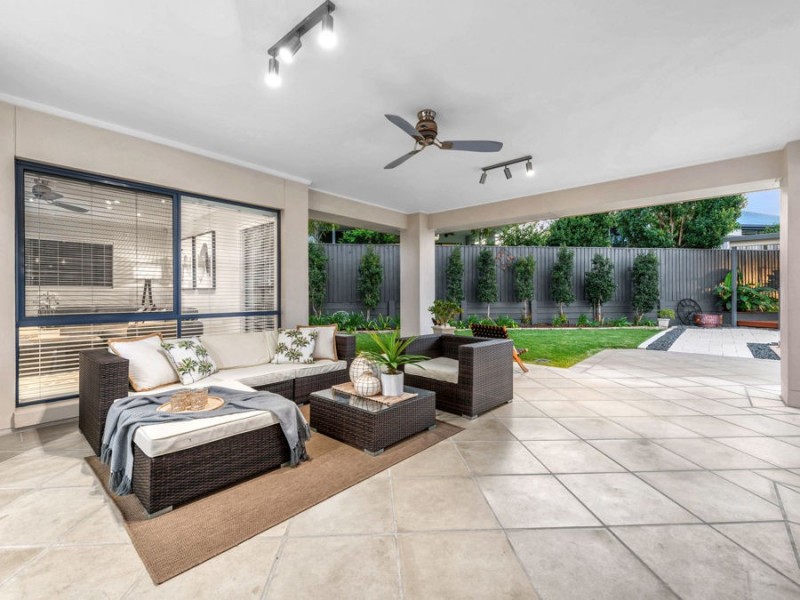 28 Gumdale Street, Wakerley QLD 4154