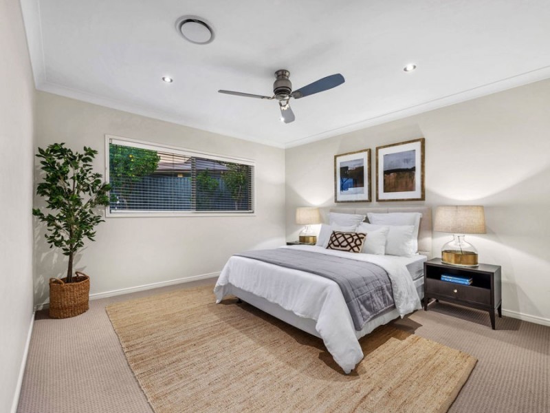 28 Gumdale Street, Wakerley QLD 4154