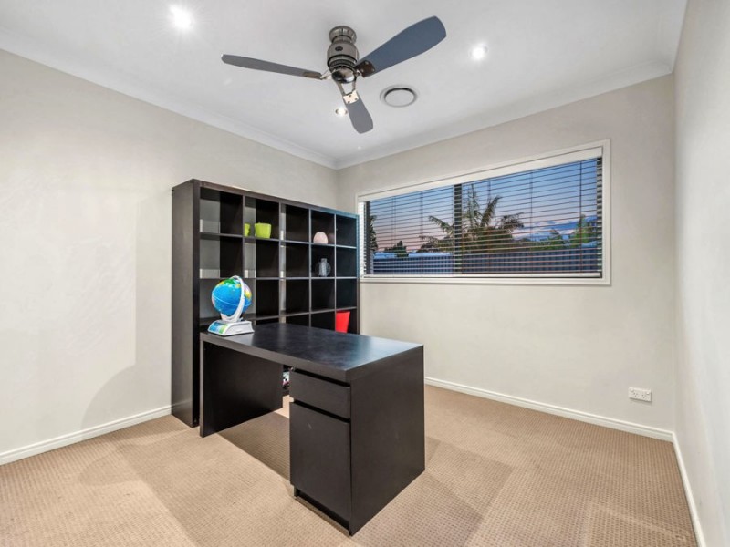 28 Gumdale Street, Wakerley QLD 4154