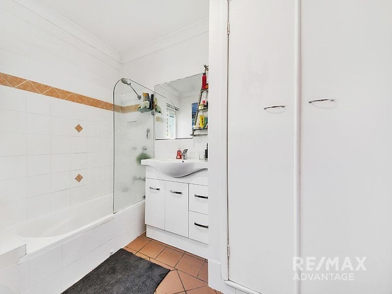 17 Pavlu Street, Wynnum West QLD 4178