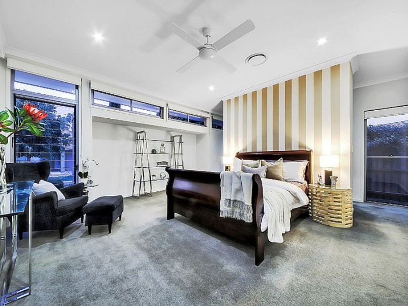 6 Thomson Place, Wakerley QLD 4154