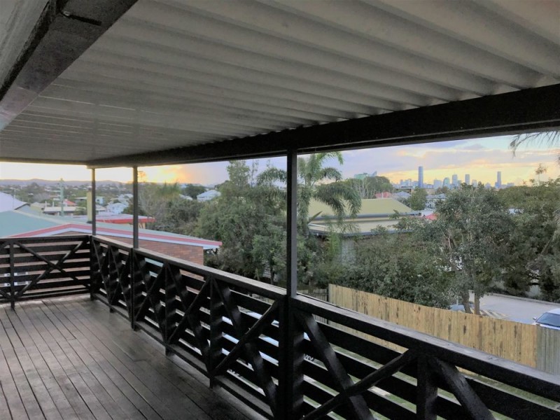 2/51 Ridge Street, Greenslopes QLD 4120