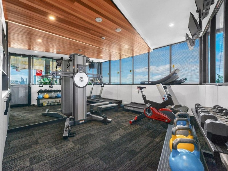 608/8 Zillah Street, Greenslopes QLD 4120