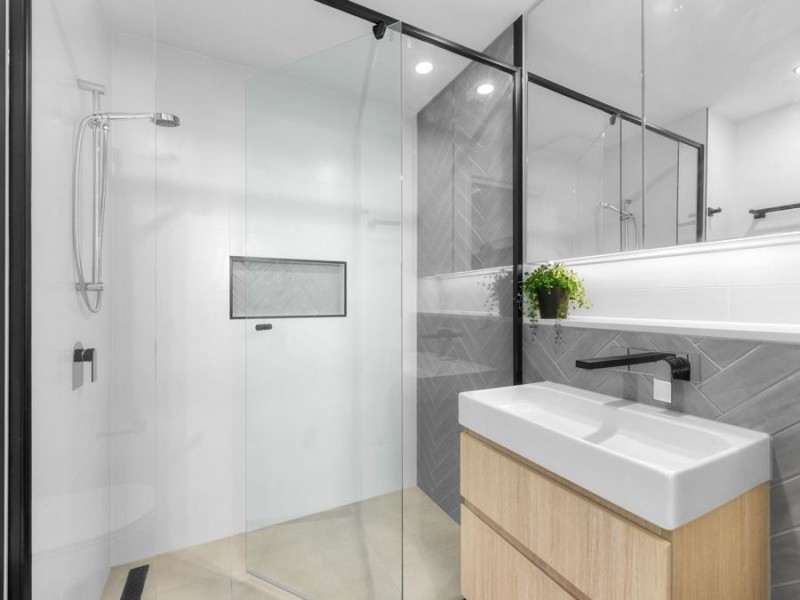 608/8 Zillah Street, Greenslopes QLD 4120