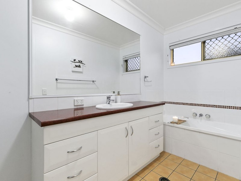 9 Cobbler Place, Hemmant QLD 4174