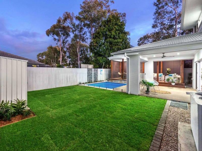 2 Foxwood Circuit, Wakerley QLD 4154