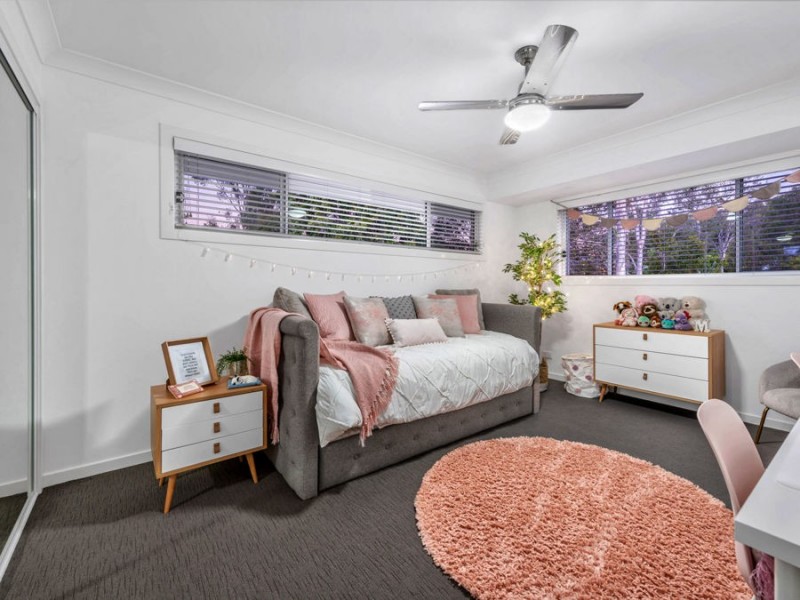 2 Foxwood Circuit, Wakerley QLD 4154