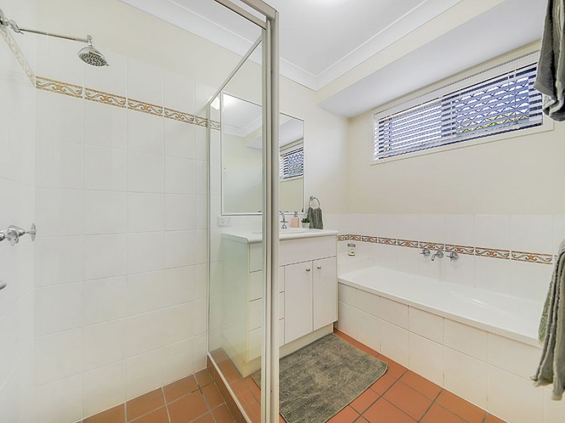 50 Isaacs Way, Wakerley QLD 4154
