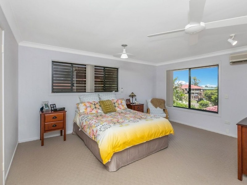 42 Luderick Street, Manly West QLD 4179