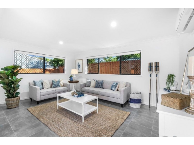 12 Violet Street, Wynnum QLD 4178