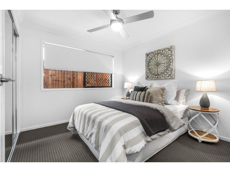 12 Violet Street, Wynnum QLD 4178
