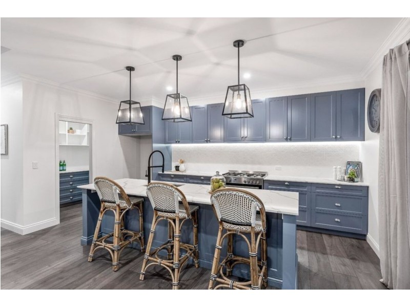 16 Peel Street, Manly QLD 4179