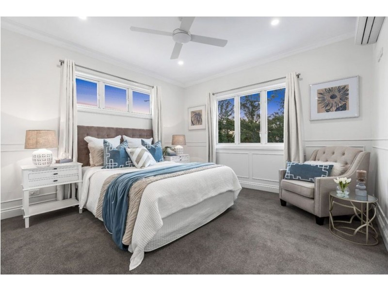 16 Peel Street, Manly QLD 4179