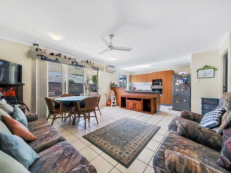 22/8 Zahner Pl, Manly West QLD 4179