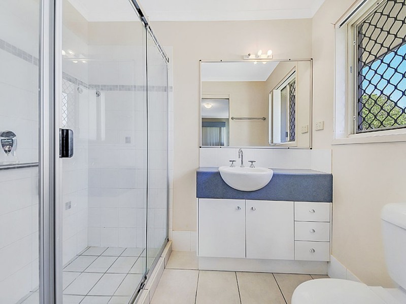 22/8 Zahner Pl, Manly West QLD 4179
