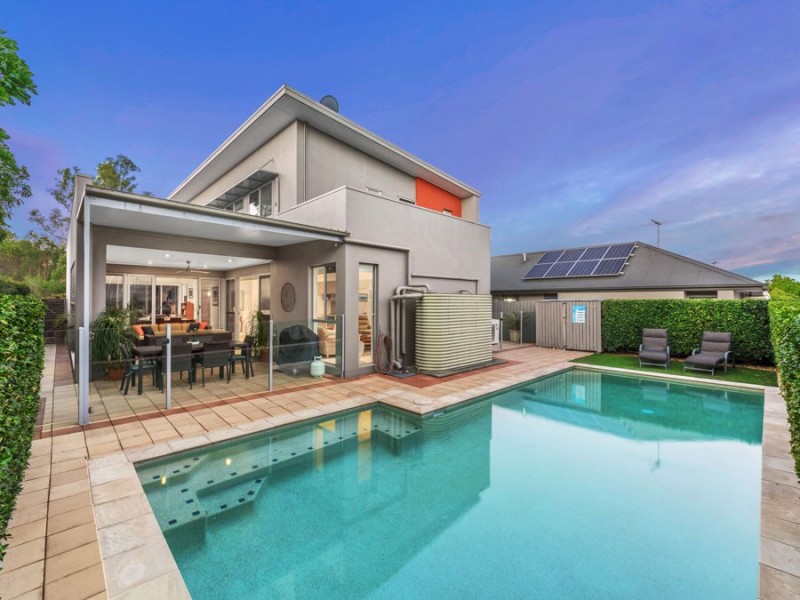 11 Margaret Crescent, Wakerley QLD 4154