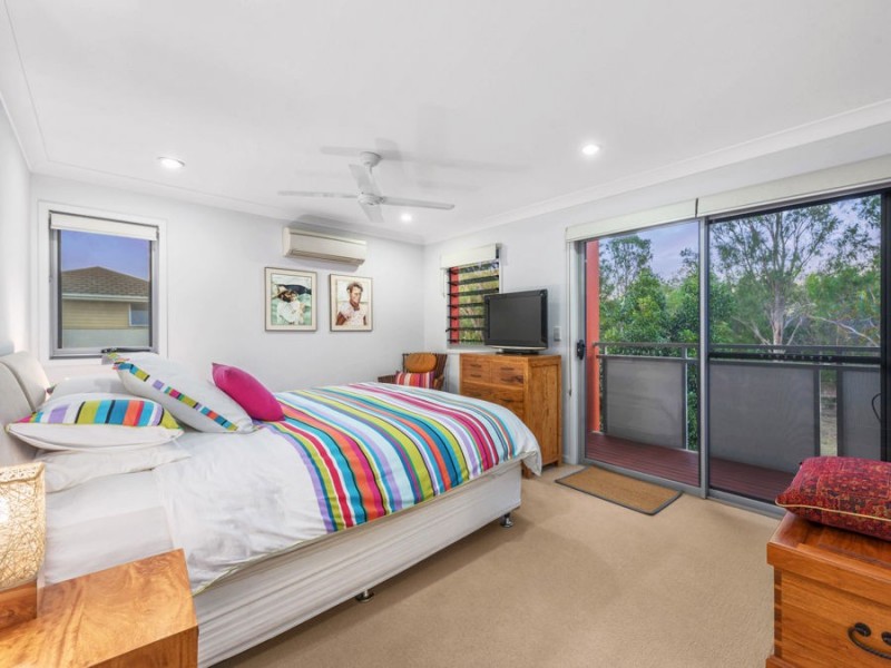 11 Margaret Crescent, Wakerley QLD 4154