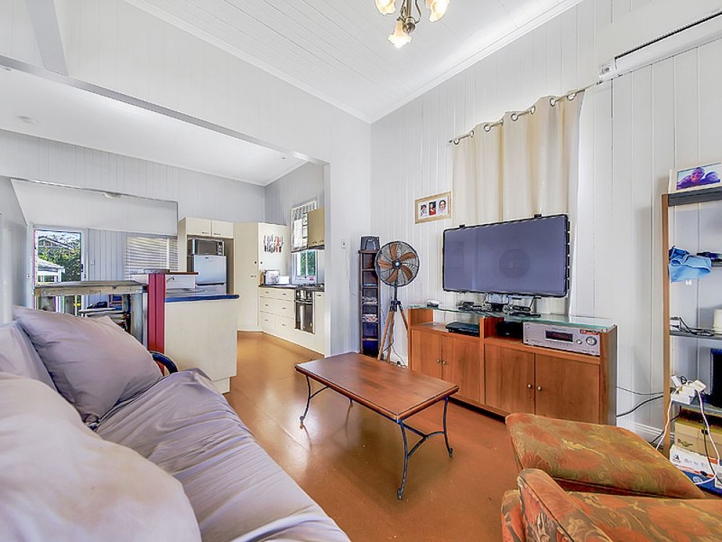 130 Ernest St, Manly QLD 4179
