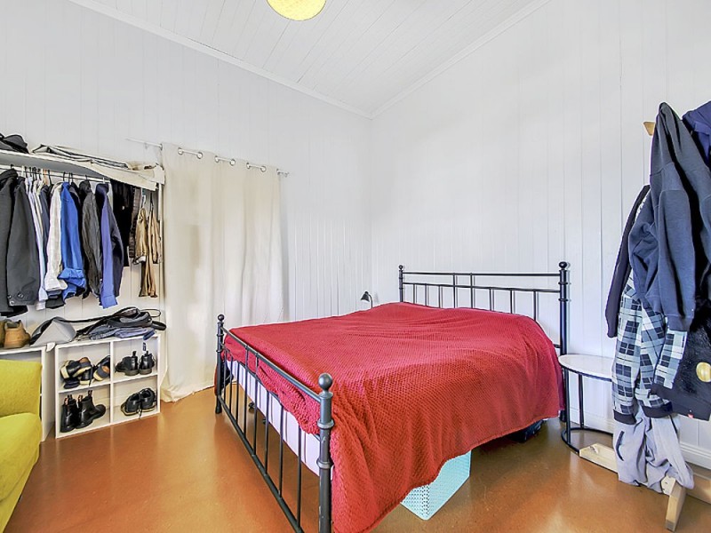 130 Ernest St, Manly QLD 4179