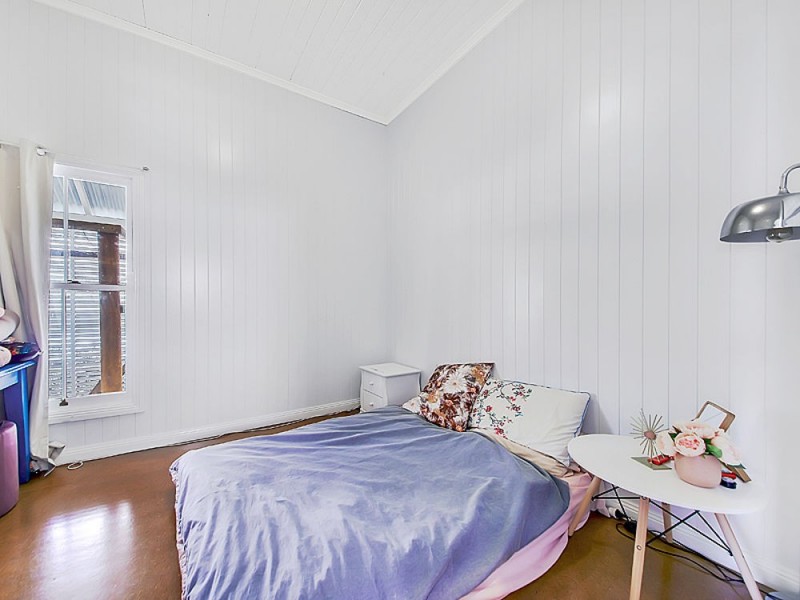 130 Ernest St, Manly QLD 4179