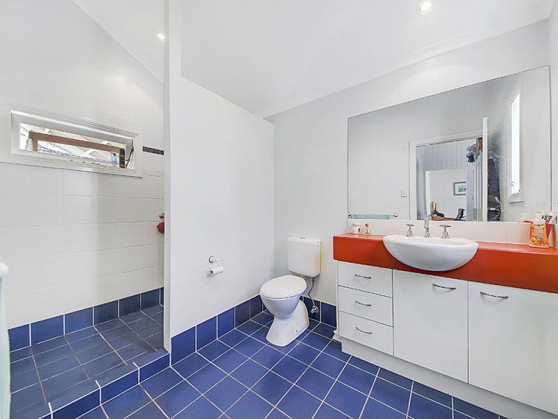 130 Ernest St, Manly QLD 4179