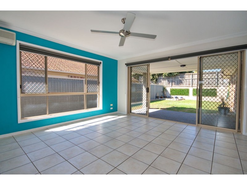 60 School Road, Wynnum West QLD 4178