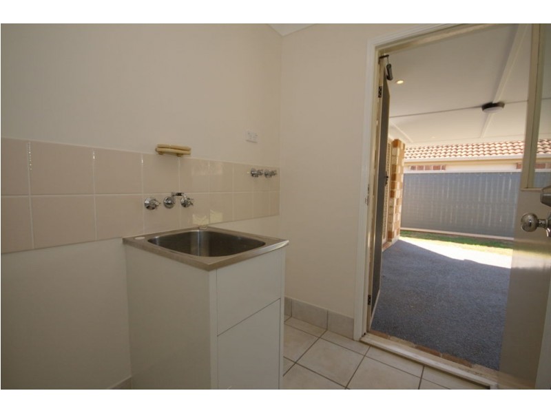 60 School Road, Wynnum West QLD 4178